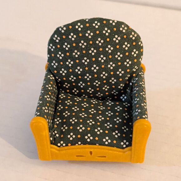 Unbranded Other - Dollhouse Mini Armchair Green Floral Upholstery Yellow Frame Calico Critters